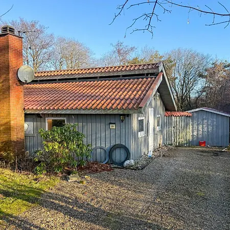 3 Bedroom Awesome In 度假居 Oksbøl