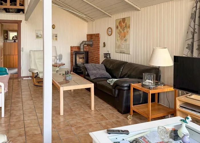 Holiday home 3 Bedroom Awesome In
