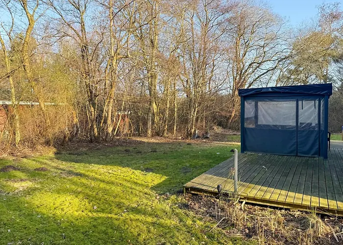 3 Bedroom Awesome In Holiday home